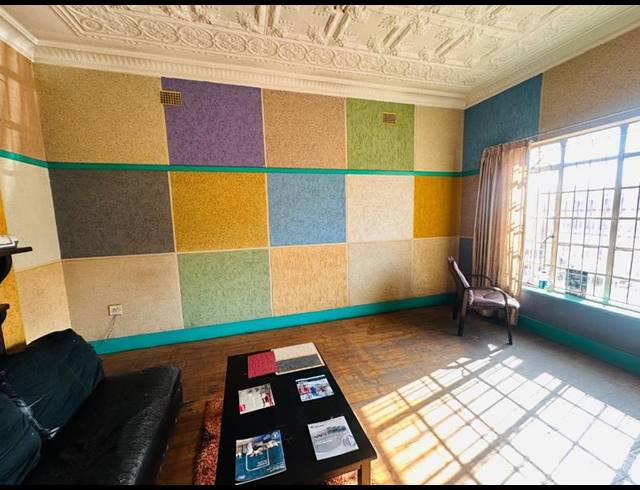 8 BEDROOM HOUSE FOR SALE IN GERMISTON STATION